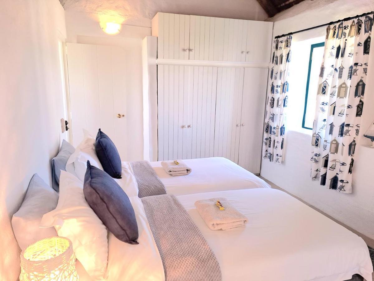 Zandtorini Seaside Cottage Struisbaai Bagian luar foto